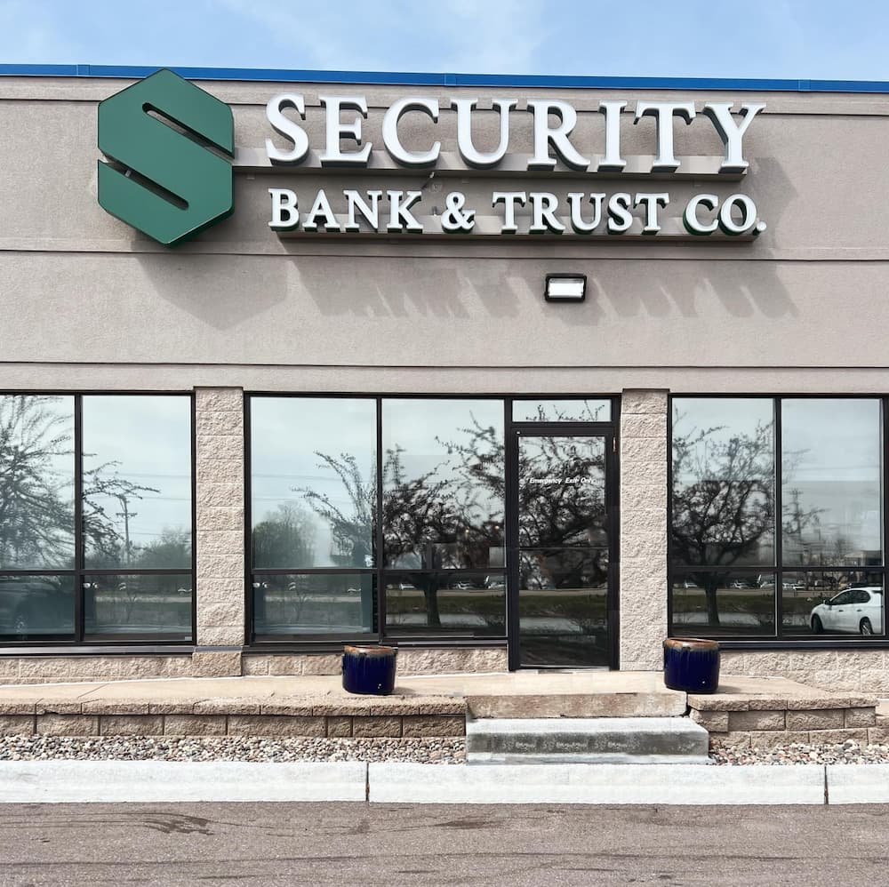 Security Bank & Trust Company North Oaks, MN Branch